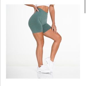 NVGTN Pro Short - Forest Green